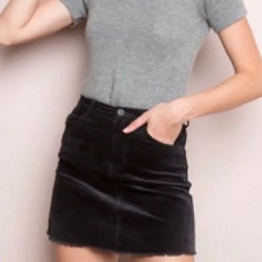 Brandy Melville x John Galt JULIETTE Black Corduroy Mini Skirt Black